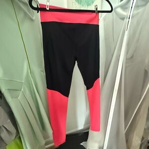 Under Armour Compression Leggings in Black and Pink